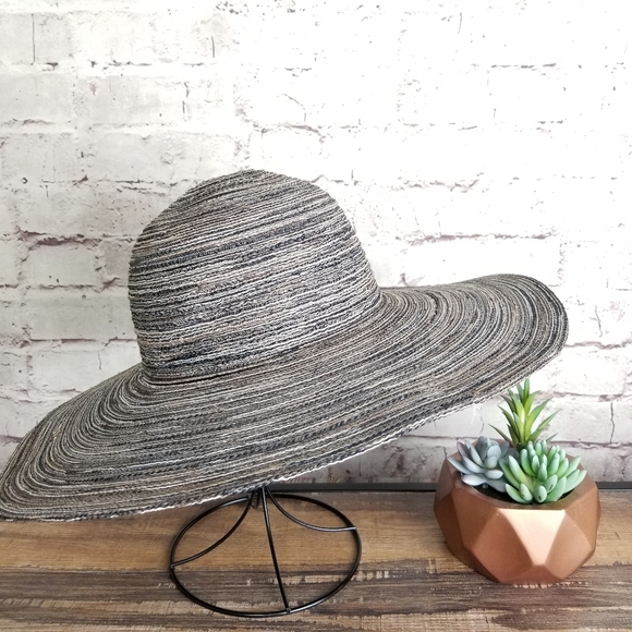 Accessories - Black Tan and Taupe Straw Woven Beach Hat